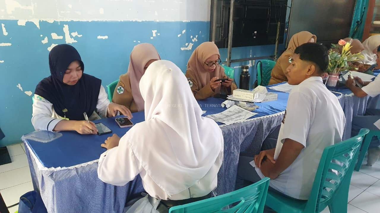 PEMERIKSAAN KESEHATAN GRATIS (PKG) SMA NEGERI 3 KOTA TERNATE